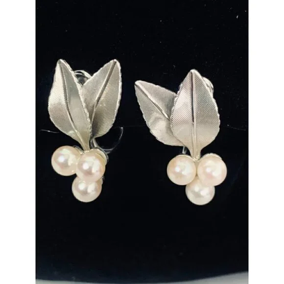 Vintage Krementz Silver Tone Leaves Cultured Pearls Earrings - Picture 9 of 10